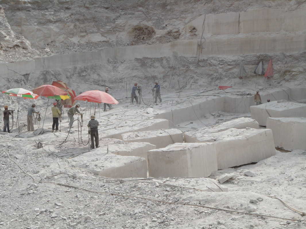 Wooden White Marble Quarry Processing